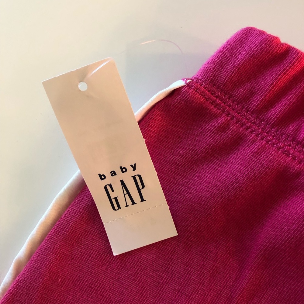 NEW NWT GAP Fuchsia Toddler Shorts - Picture 3 of 4
